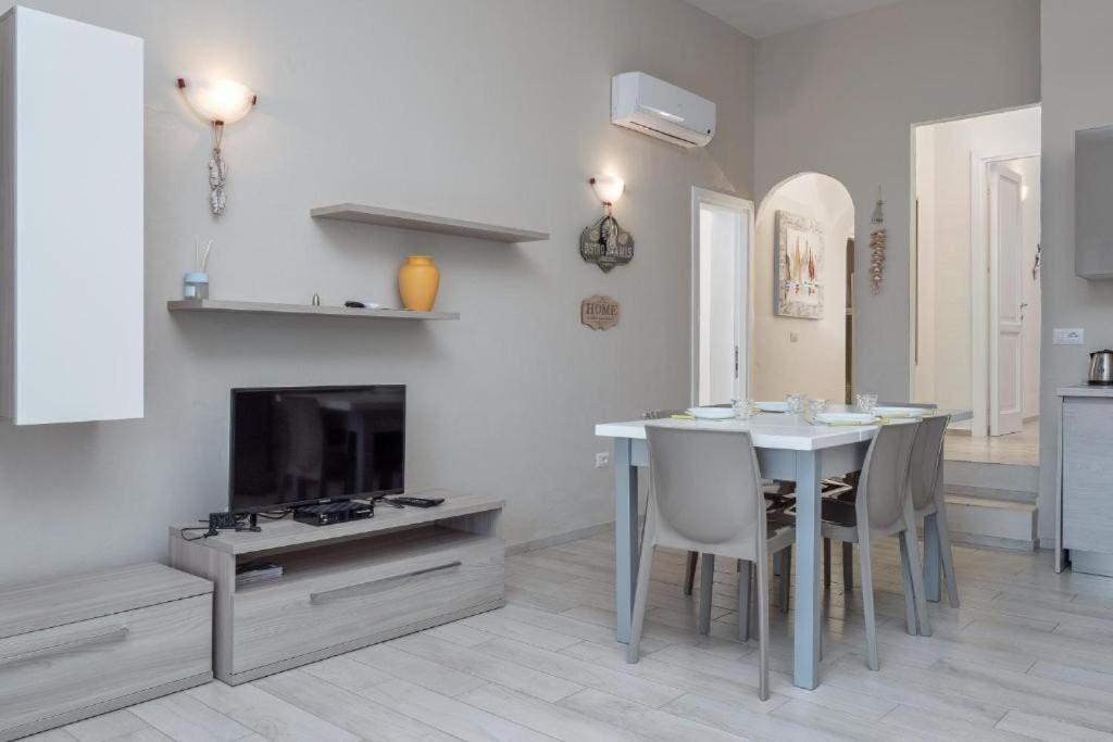 Bellissimo Appartamento Con Veranda Privata Al Centro Di Porto Rotondo Esterno foto