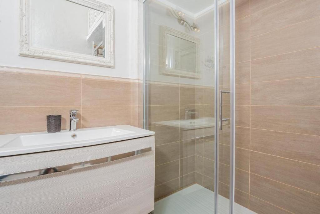 Bellissimo Appartamento Con Veranda Privata Al Centro Di Porto Rotondo Esterno foto