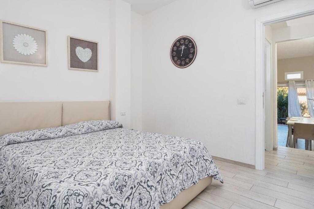 Bellissimo Appartamento Con Veranda Privata Al Centro Di Porto Rotondo Esterno foto