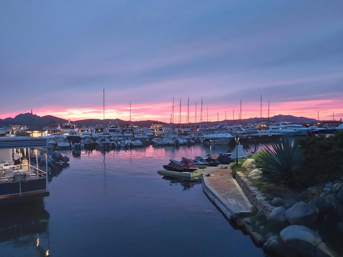Bellissimo Appartamento Con Veranda Privata Al Centro Di Porto Rotondo Esterno foto